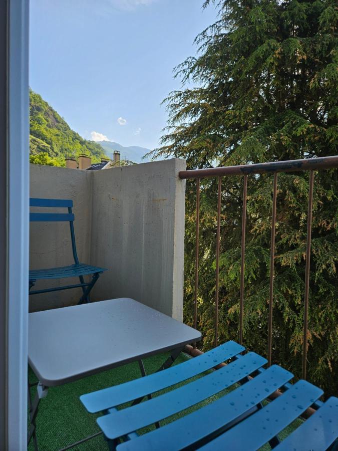 Chez Louise, Appartement T3 A Deux Pas Du Centre Bagneres-de-Luchon ภายนอก รูปภาพ